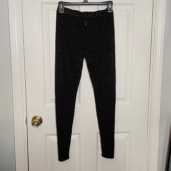 Blackmilk burned velvet cheetah print leggings - Picture 5 of 5